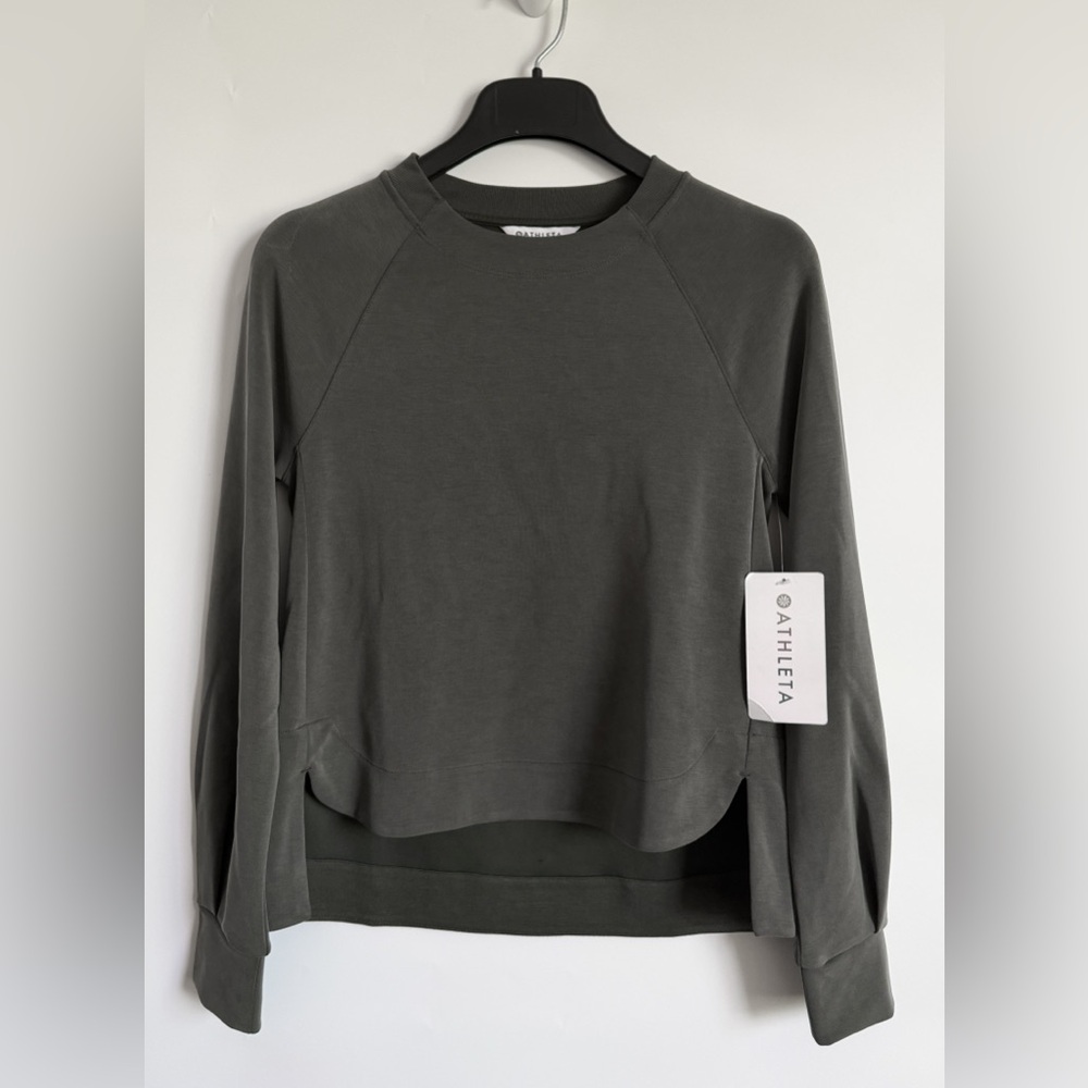 Athleta Seasoft  Crewneck Sweatshirt Size XXS Olive Green Retails $89 NWT